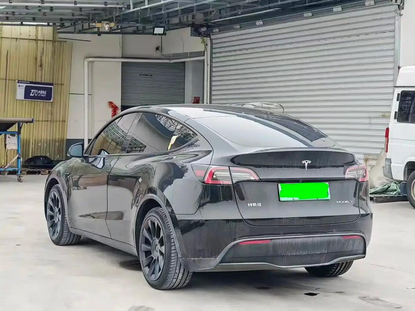 Model Y 2021 Standard Range Rear-Wheel Drive — миниатюра 7