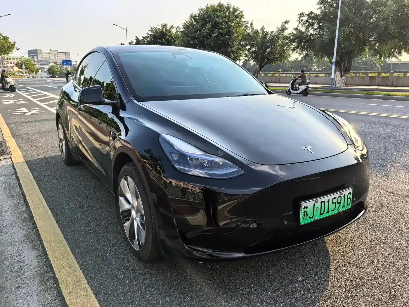 Model Y 2022 Facelift Rear-Wheel Drive Version — миниатюра 3