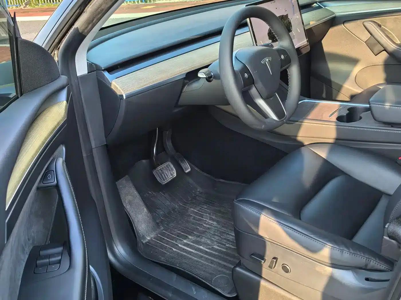 Model Y 2022 Facelift Rear-Wheel Drive Version — миниатюра 6