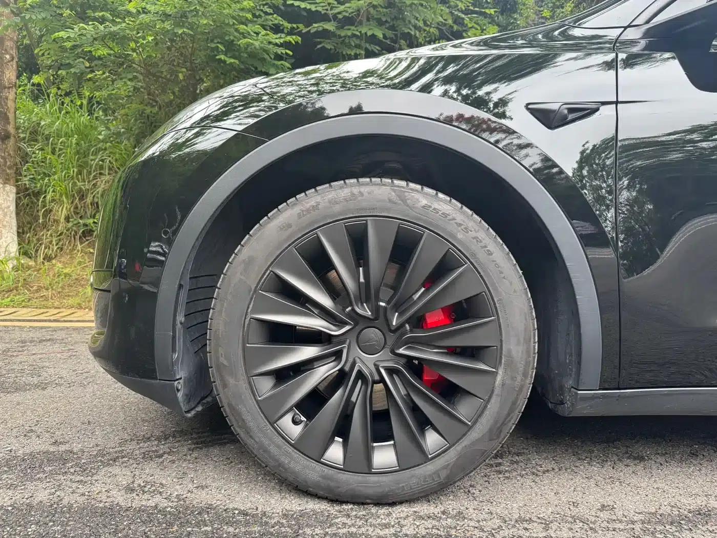 Model Y 2022 Facelift Rear-Wheel Drive Version — миниатюра 10