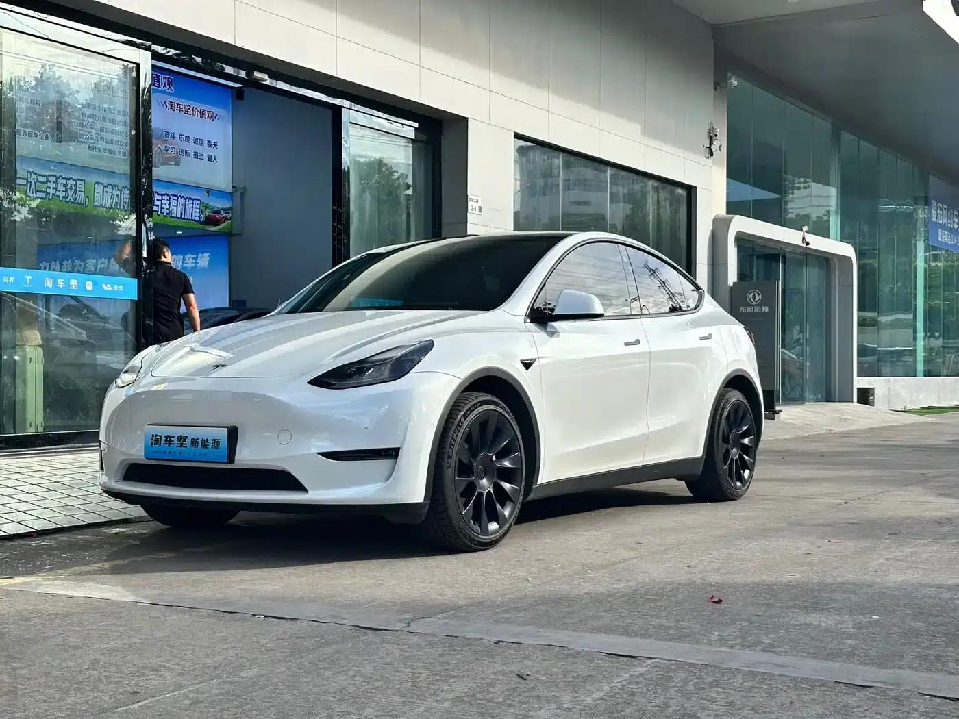 Model Y 2022 Facelift Rear-Wheel Drive Version — миниатюра 1