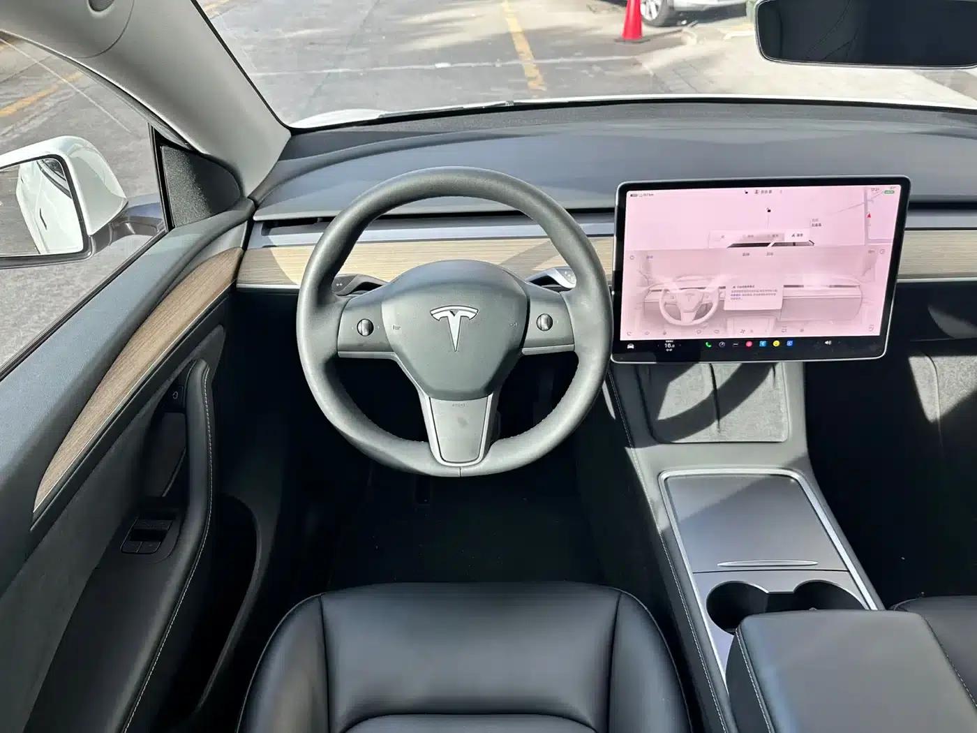 Model Y 2022 Facelift Rear-Wheel Drive Version — миниатюра 15