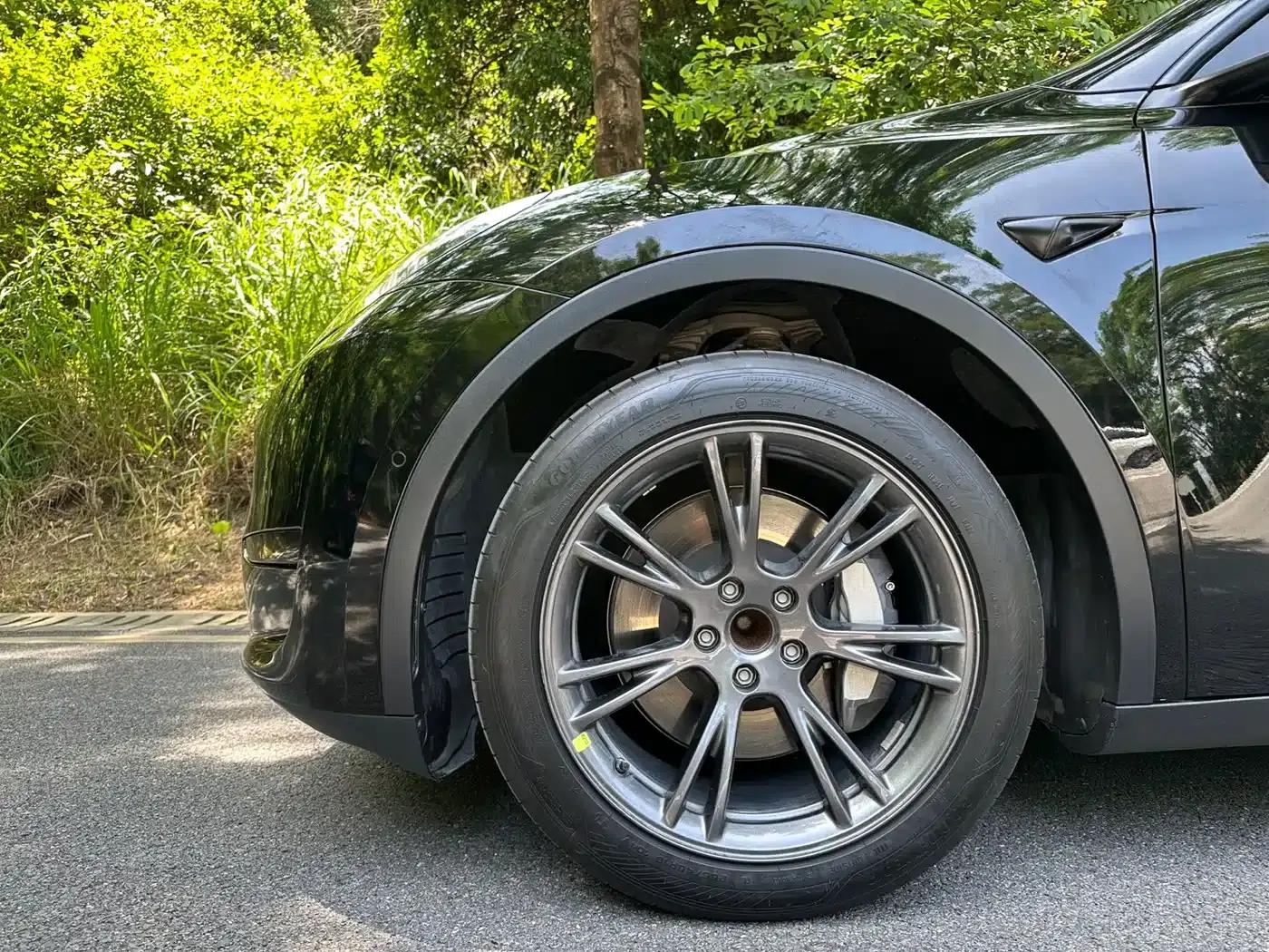 Model Y 2023 Rear-Wheel Drive — миниатюра 11