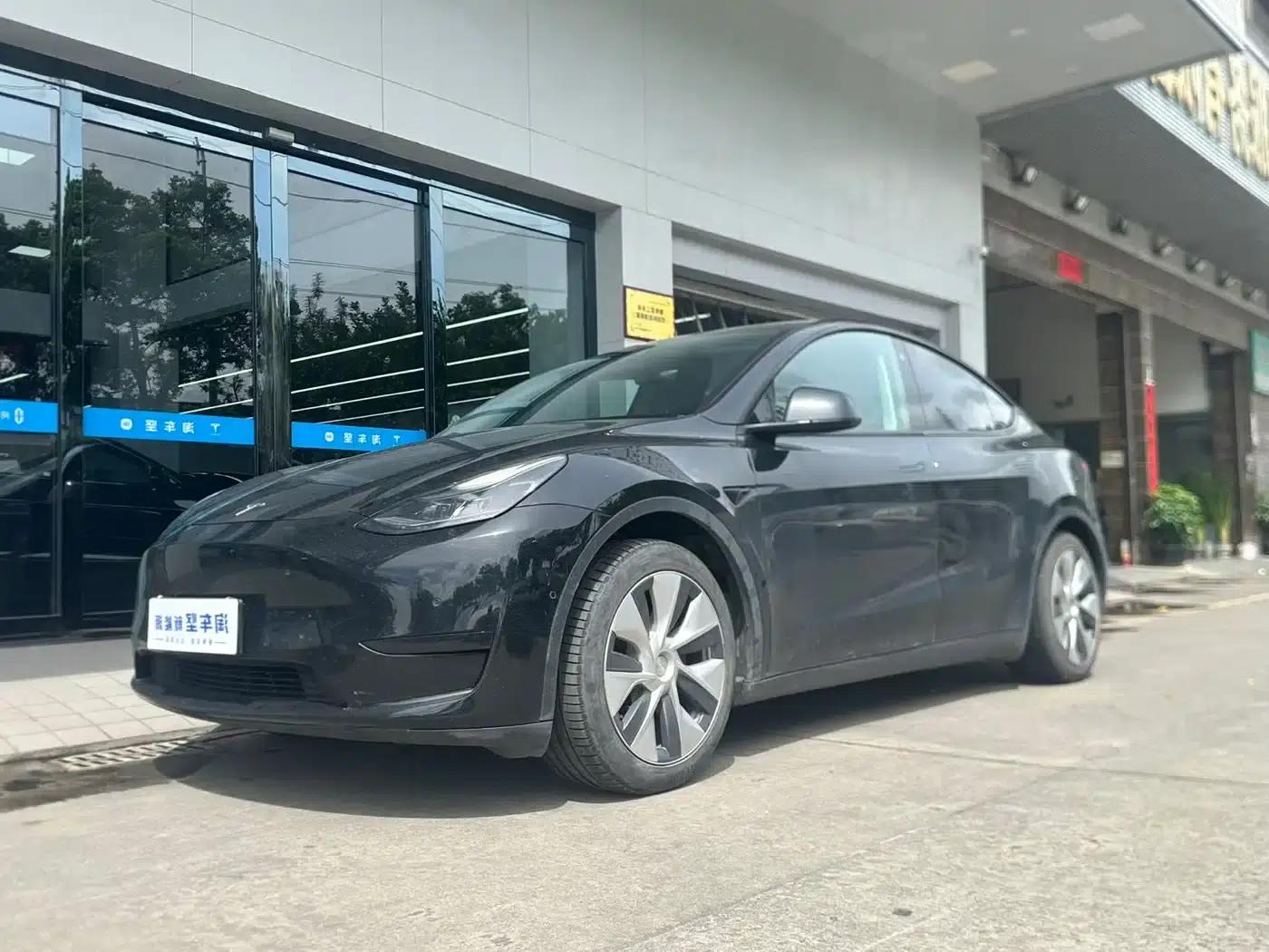 Model Y 2022 Facelift Rear-Wheel Drive Version — миниатюра 1