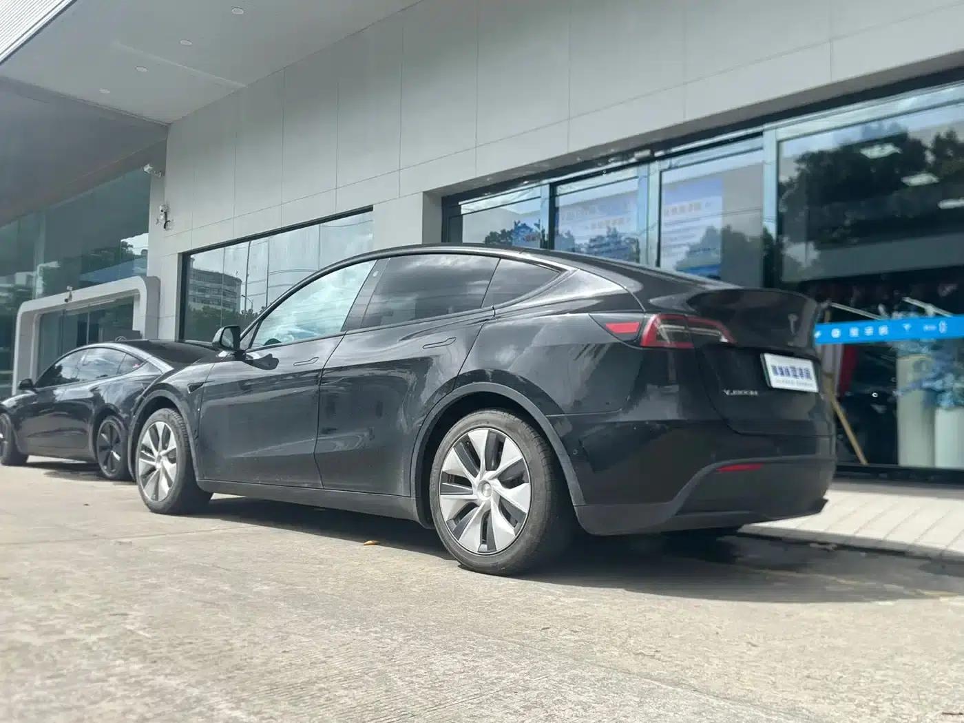 Model Y 2022 Facelift Rear-Wheel Drive Version — миниатюра 3