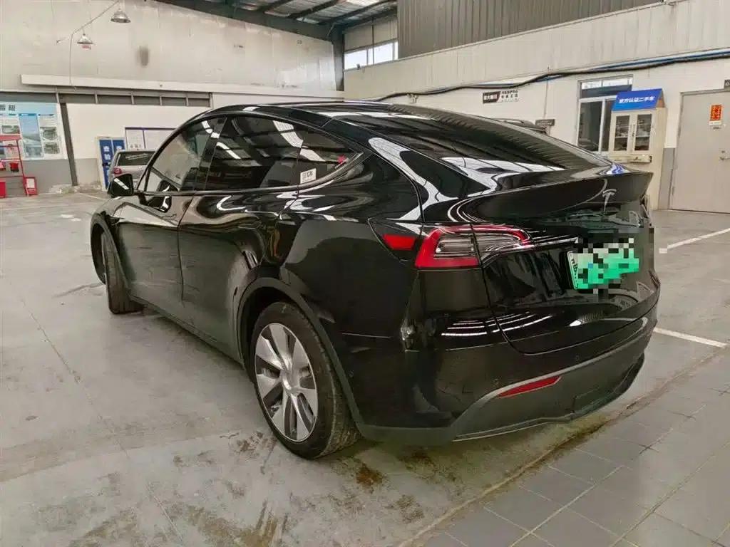 Model Y 2022 Rear-Wheel Drive — миниатюра 3
