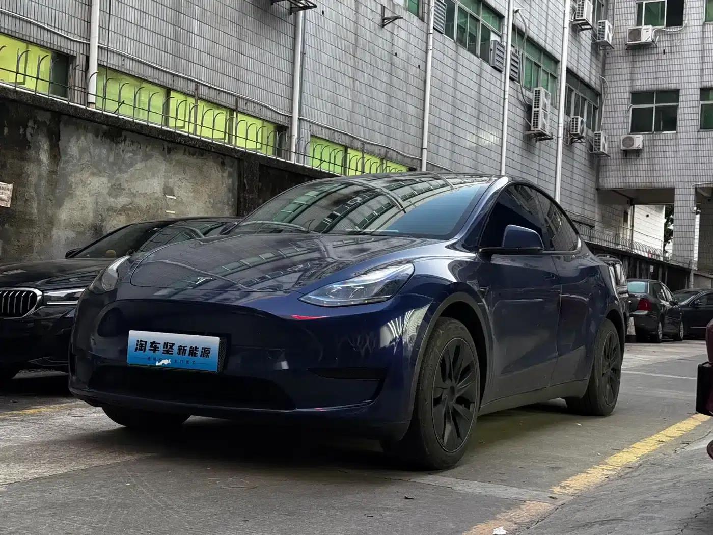 Model Y 2023 Rear-Wheel Drive — миниатюра 1