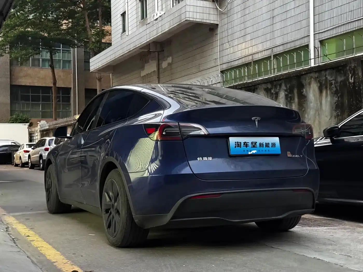 Model Y 2023 Rear-Wheel Drive — миниатюра 3