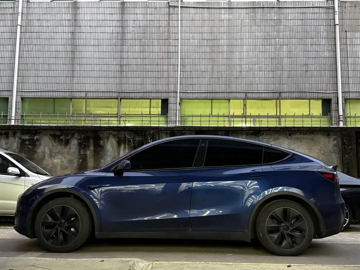 Model Y 2023 Rear-Wheel Drive — миниатюра 4