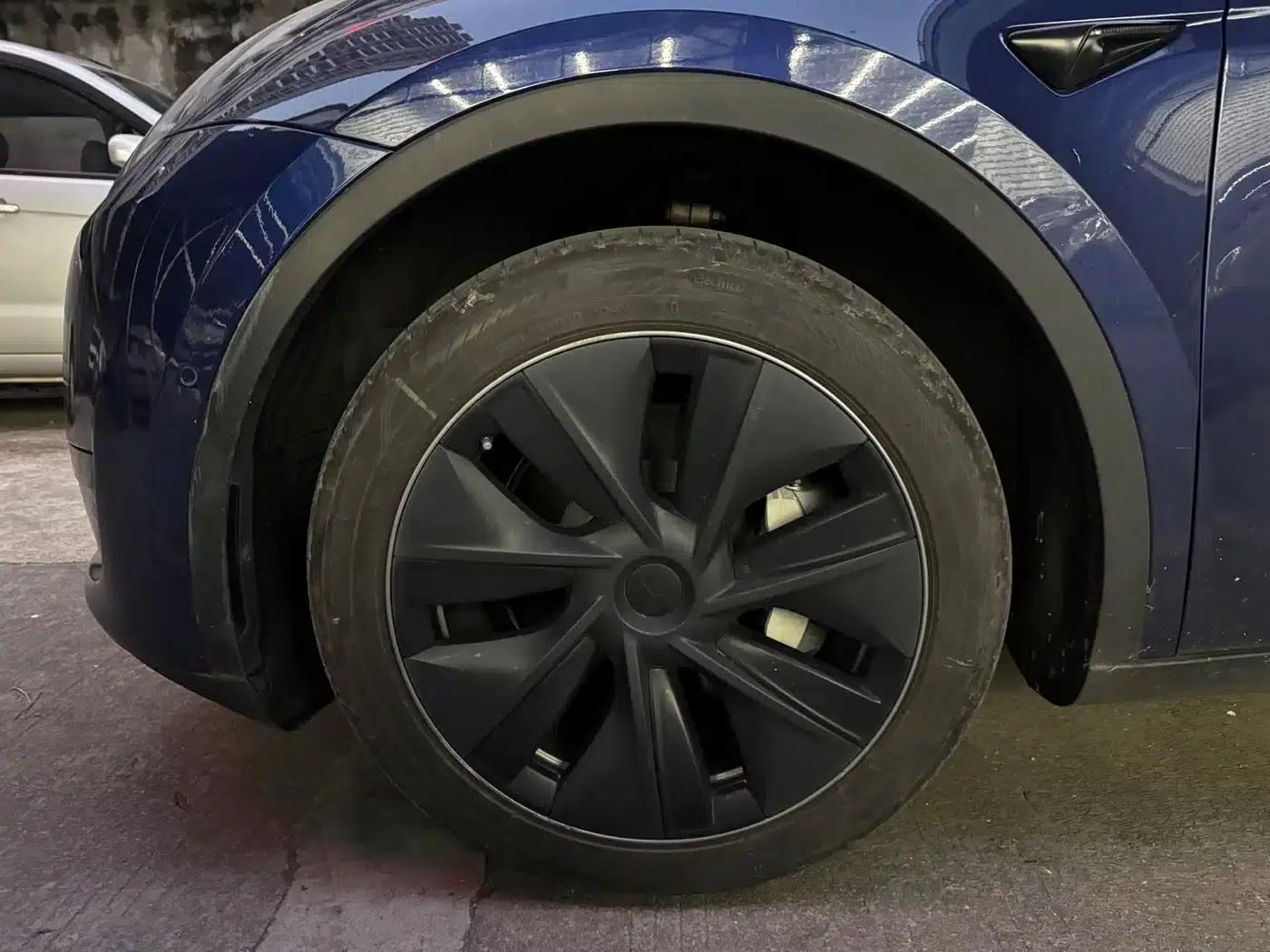 Model Y 2023 Rear-Wheel Drive — миниатюра 10