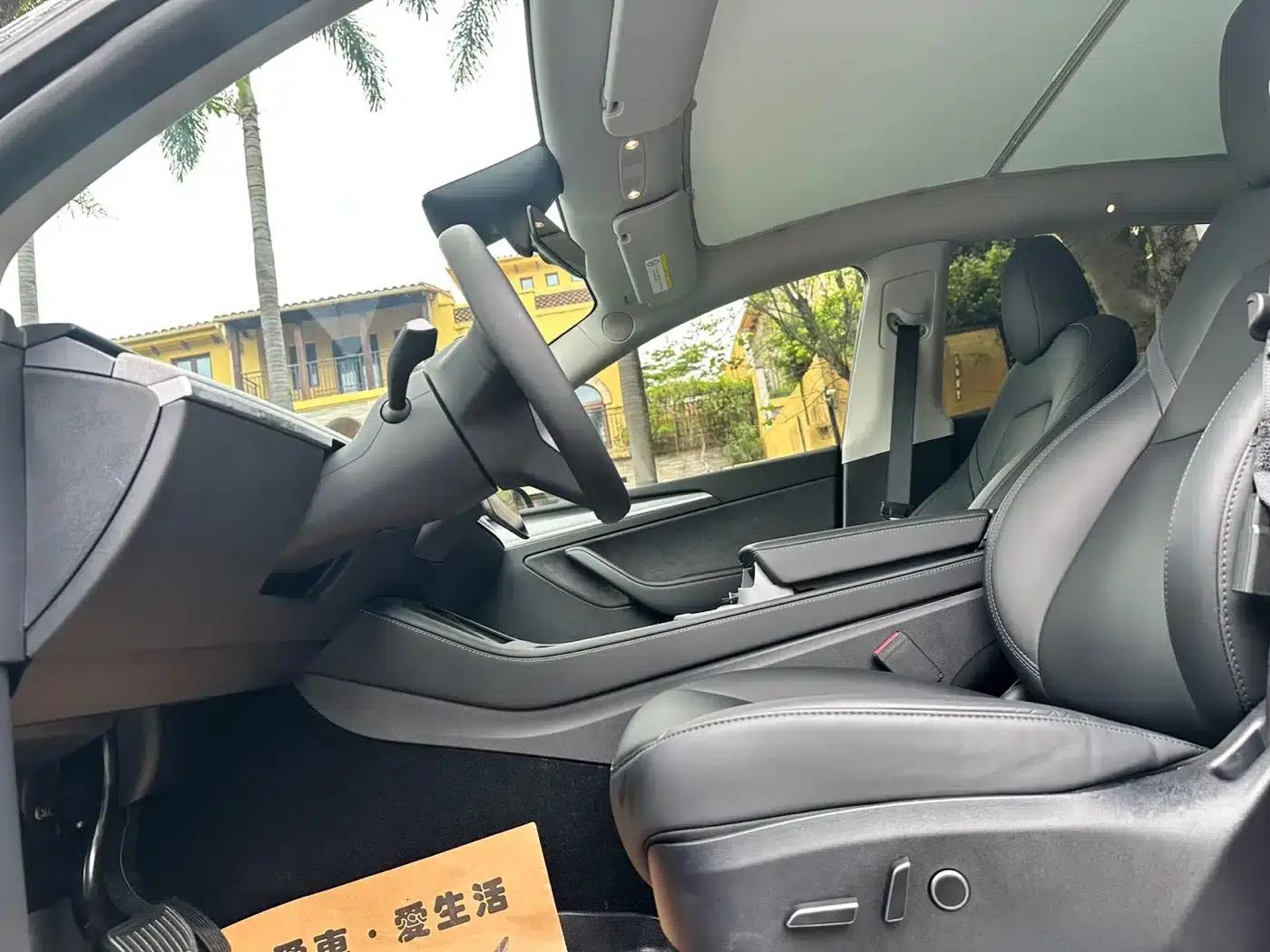 Model Y 2024 Long Range All-Wheel Drive — миниатюра 6