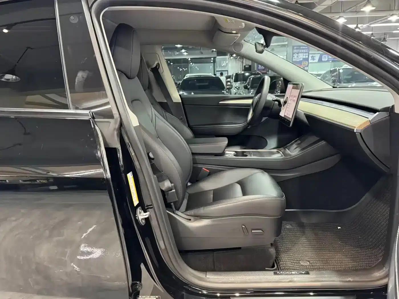 Model Y 2022 Facelift Rear-Wheel Drive Version — миниатюра 12