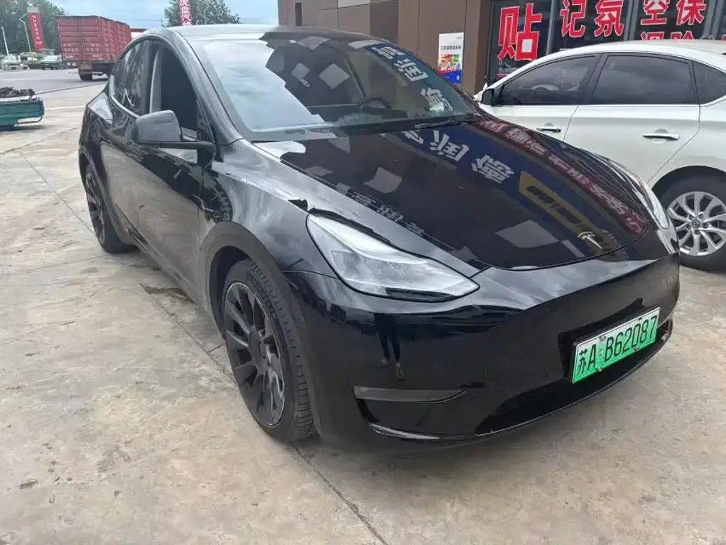 Model Y 2021 Standard Range Rear-Wheel Drive — миниатюра 3