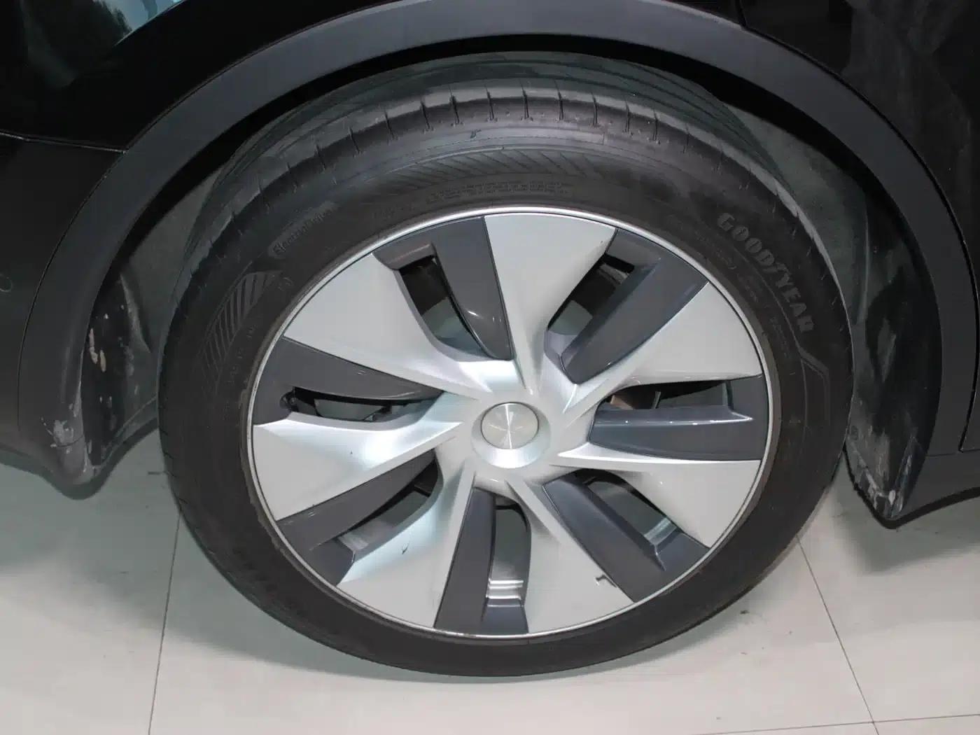 Model Y 2022 Rear-Wheel Drive — миниатюра 6