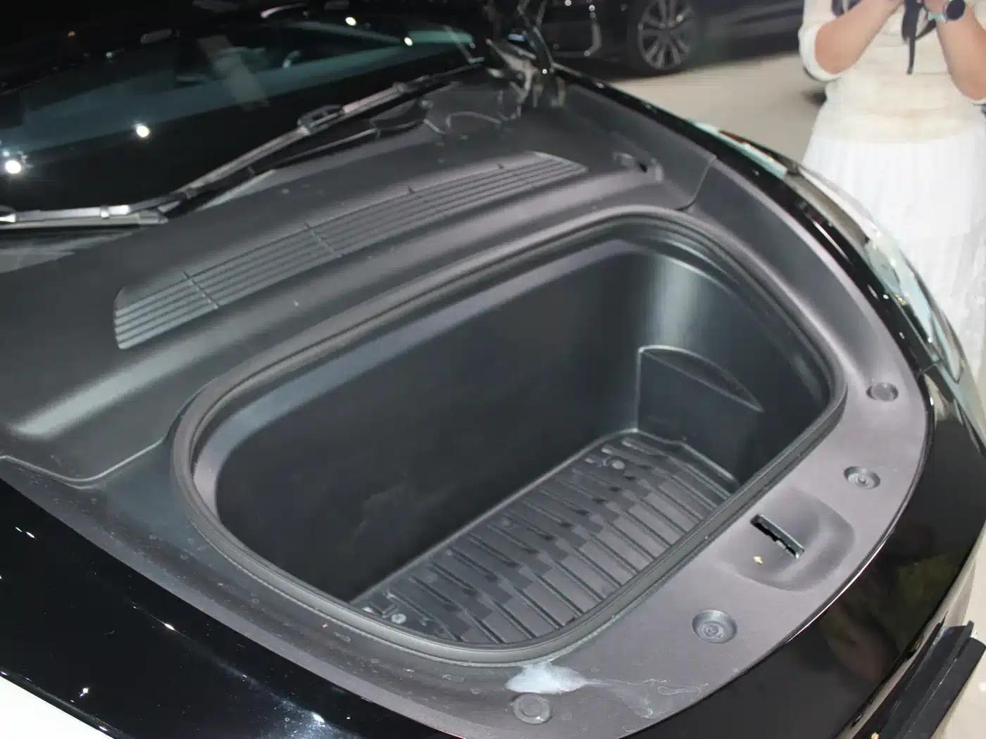 Model Y 2022 Rear-Wheel Drive — миниатюра 8