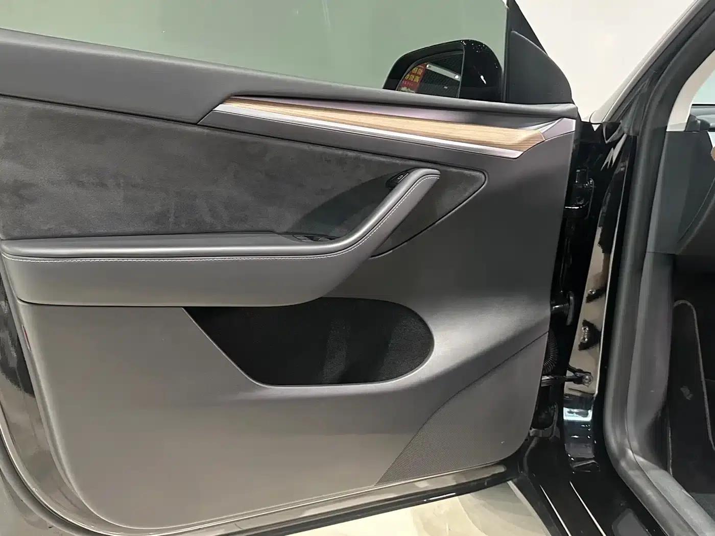 Model Y 2022 Rear-Wheel Drive — миниатюра 10