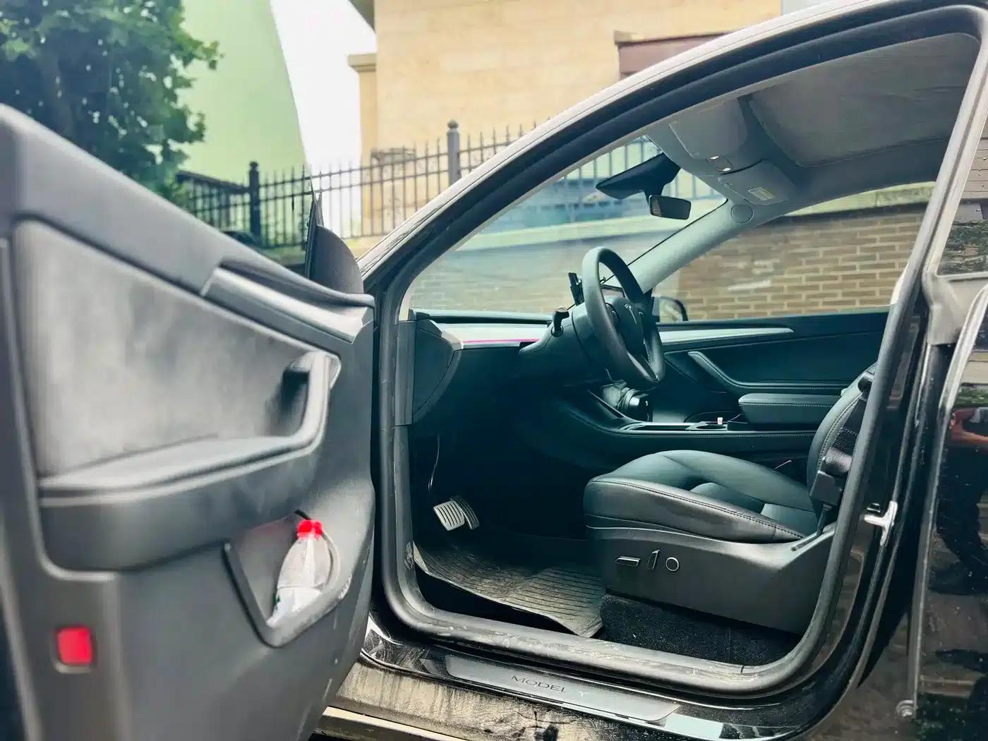 Model Y 2023 Performance All-Wheel Drive — миниатюра 8