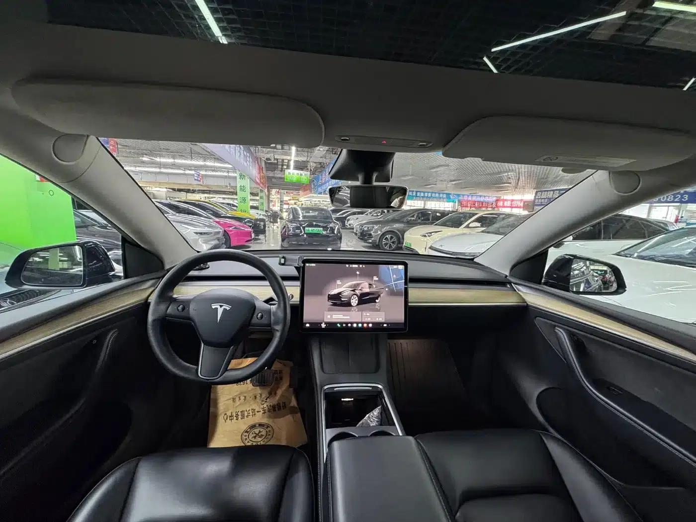 Model Y 2022 Facelift Rear-Wheel Drive Version — миниатюра 5