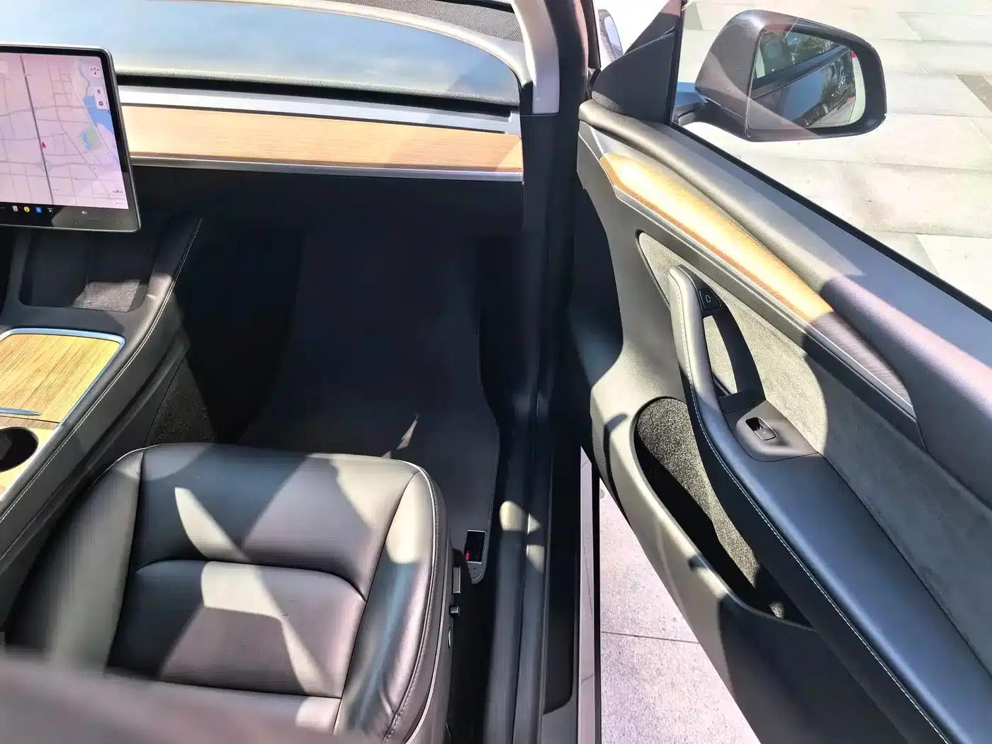 Model Y 2021 Long Range All-Wheel Drive 3D7 — миниатюра 17