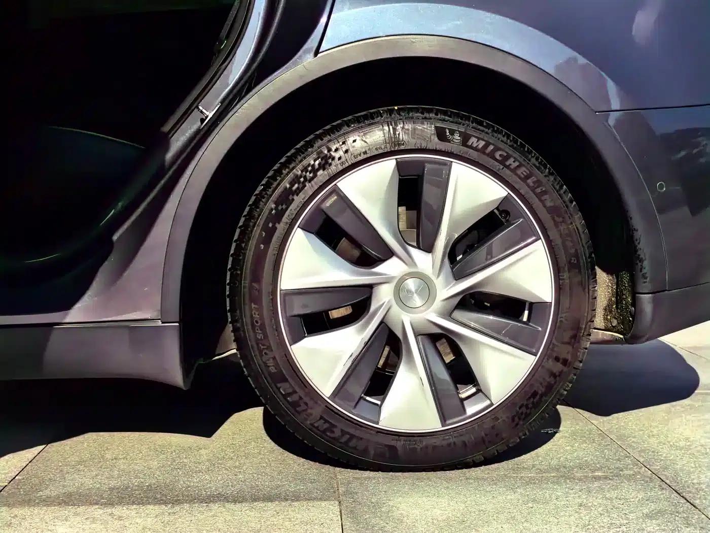 Model Y 2021 Long Range All-Wheel Drive 3D7 — миниатюра 27