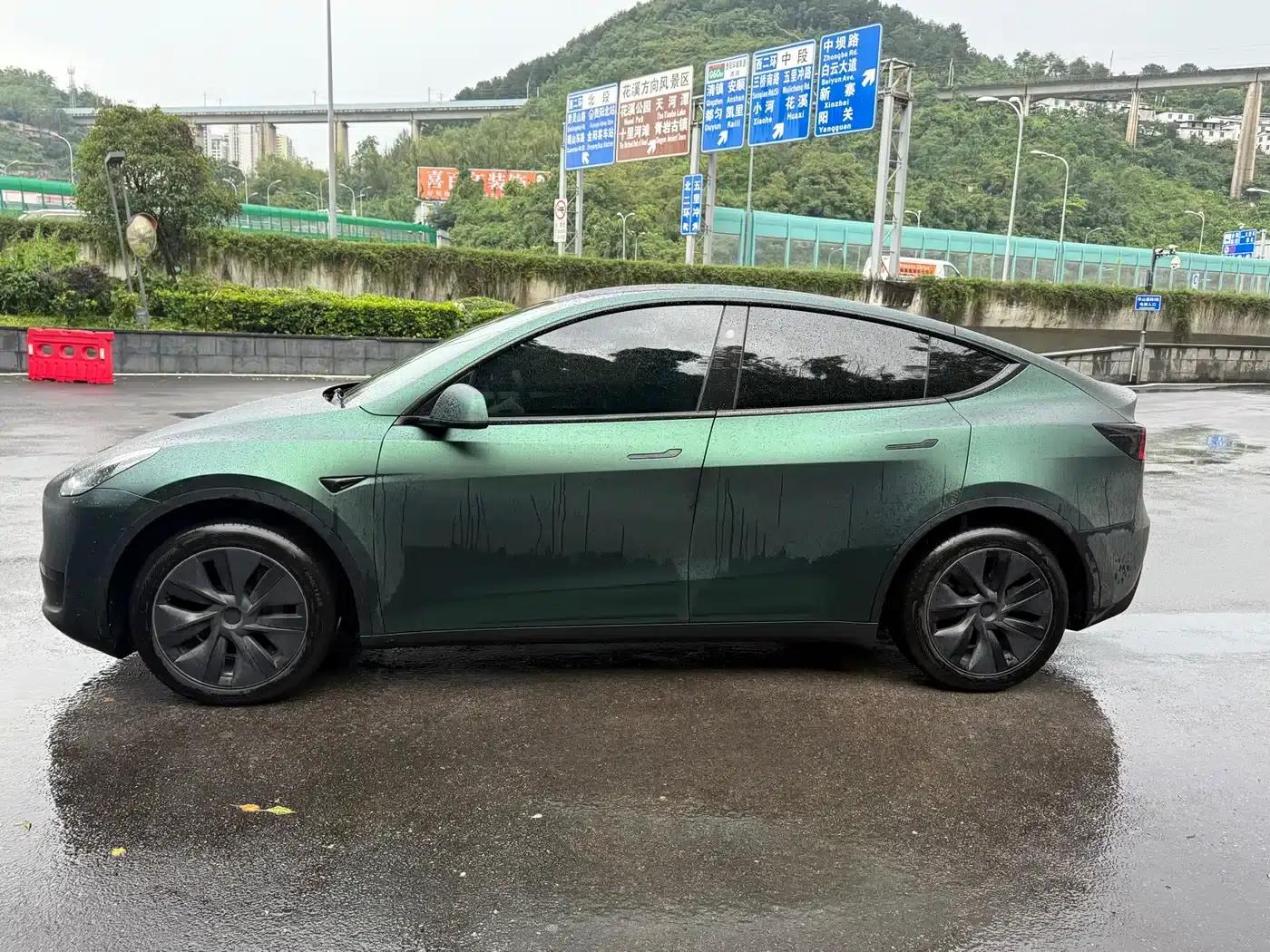 Model Y 2024 Rear-Wheel Drive — миниатюра 3