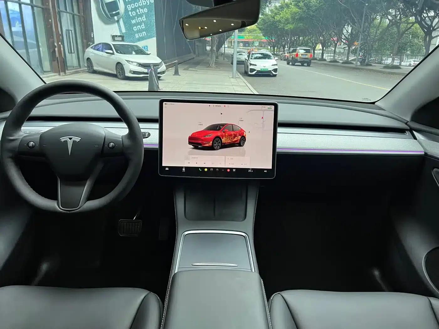 Model Y 2024 Rear-Wheel Drive — миниатюра 11