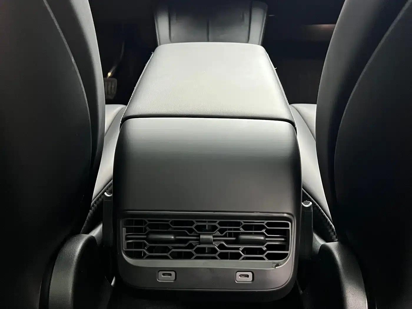 Model Y 2024 Rear-Wheel Drive — миниатюра 7