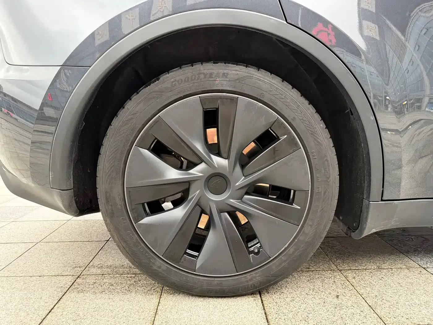Model Y 2024 Rear-Wheel Drive — миниатюра 12