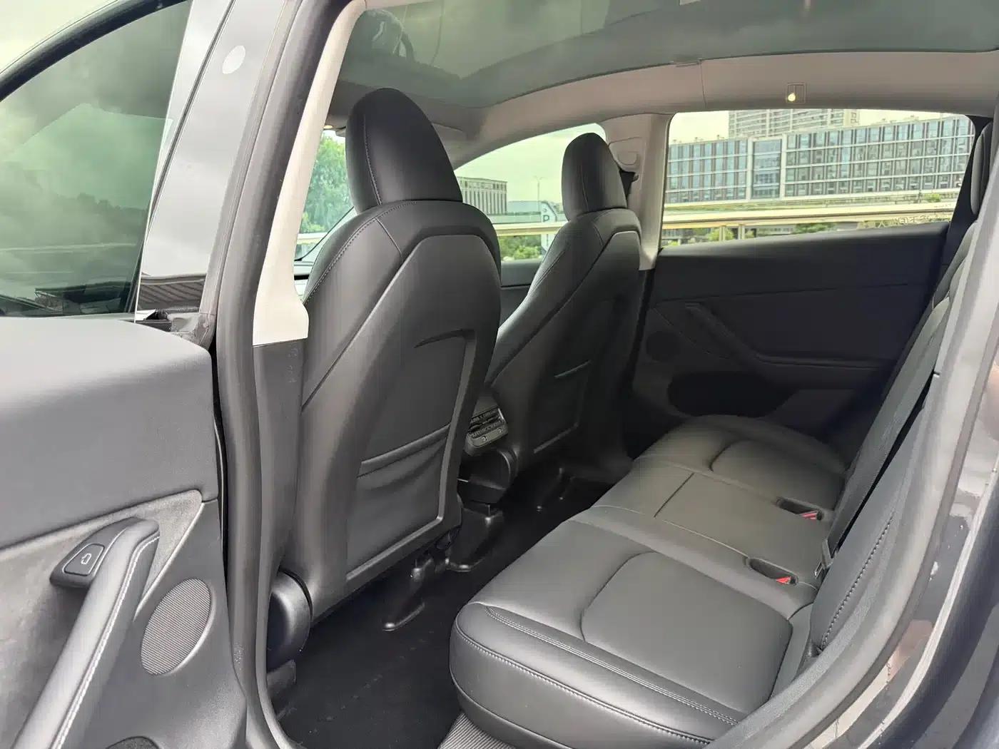 Model Y 2024 Rear-Wheel Drive — миниатюра 4