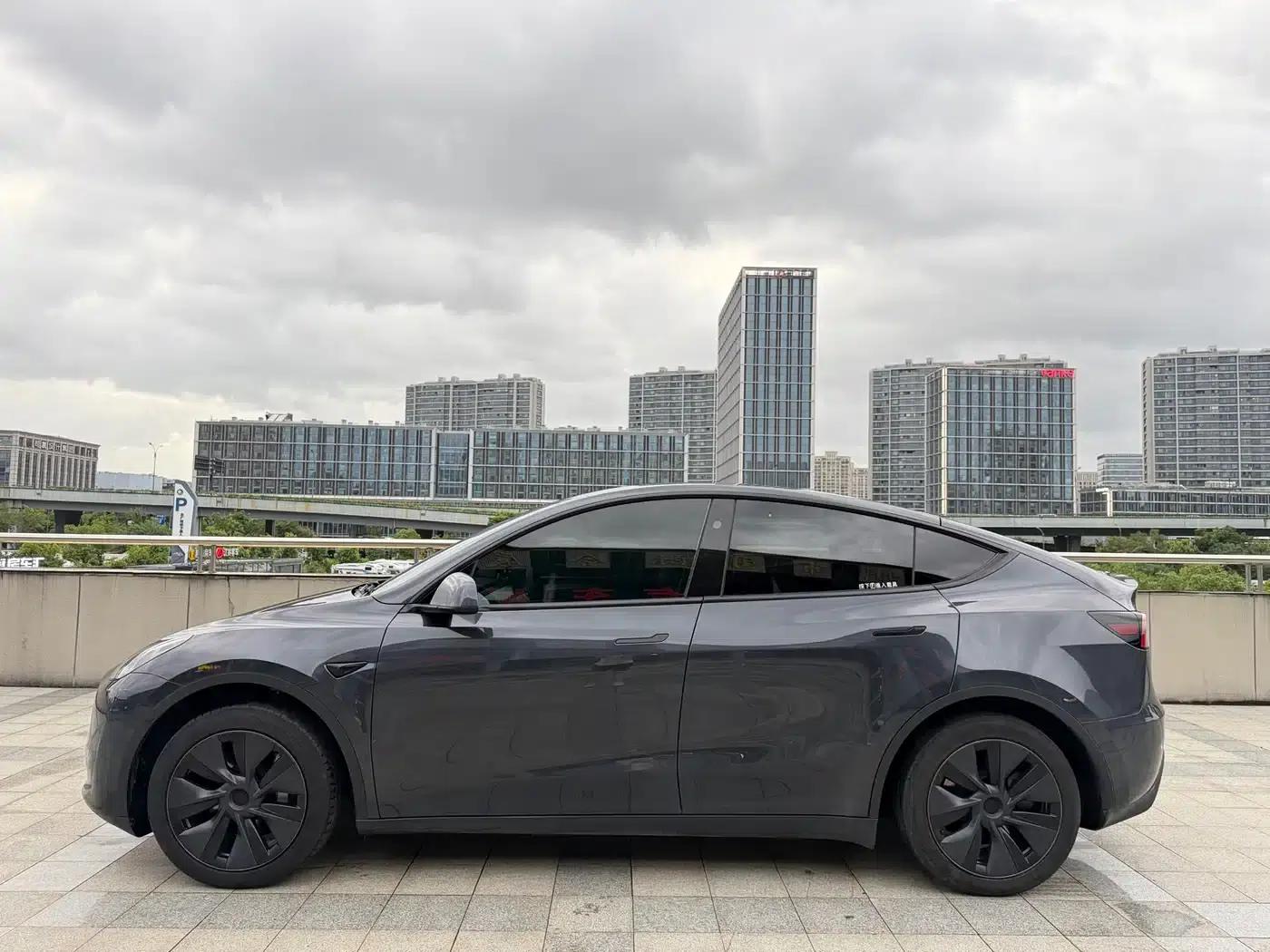 Model Y 2024 Rear-Wheel Drive — миниатюра 9