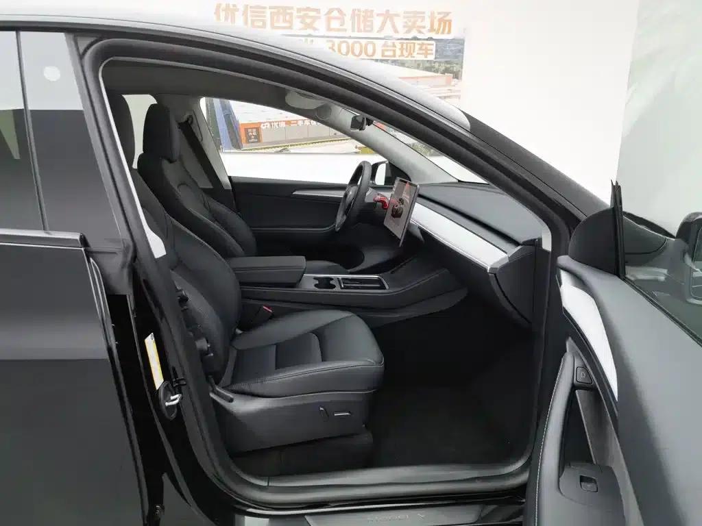 Model Y 2023 Long Range All-Wheel Drive — миниатюра 23