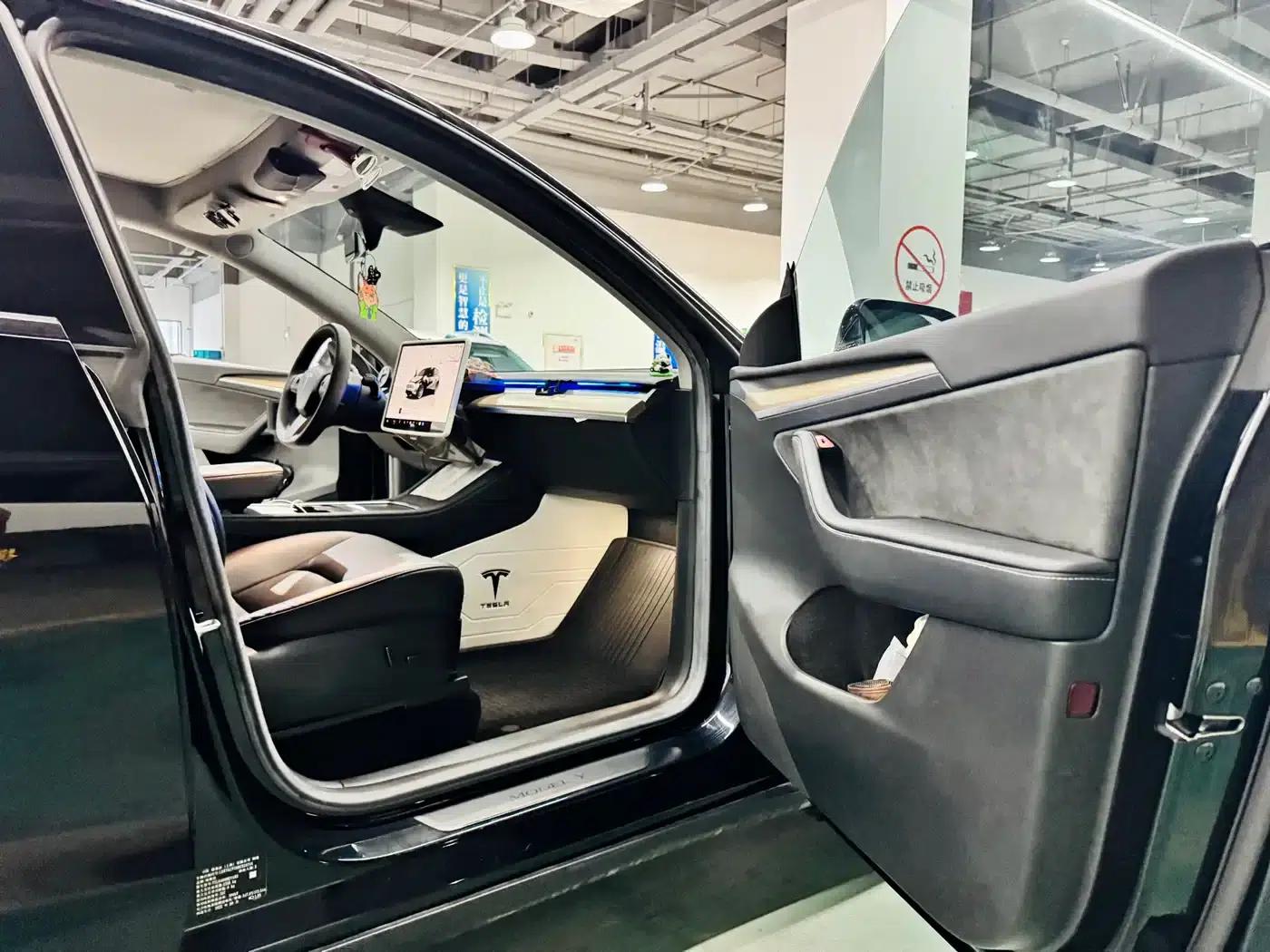 Model Y 2022 Facelift Rear-Wheel Drive Version — миниатюра 12