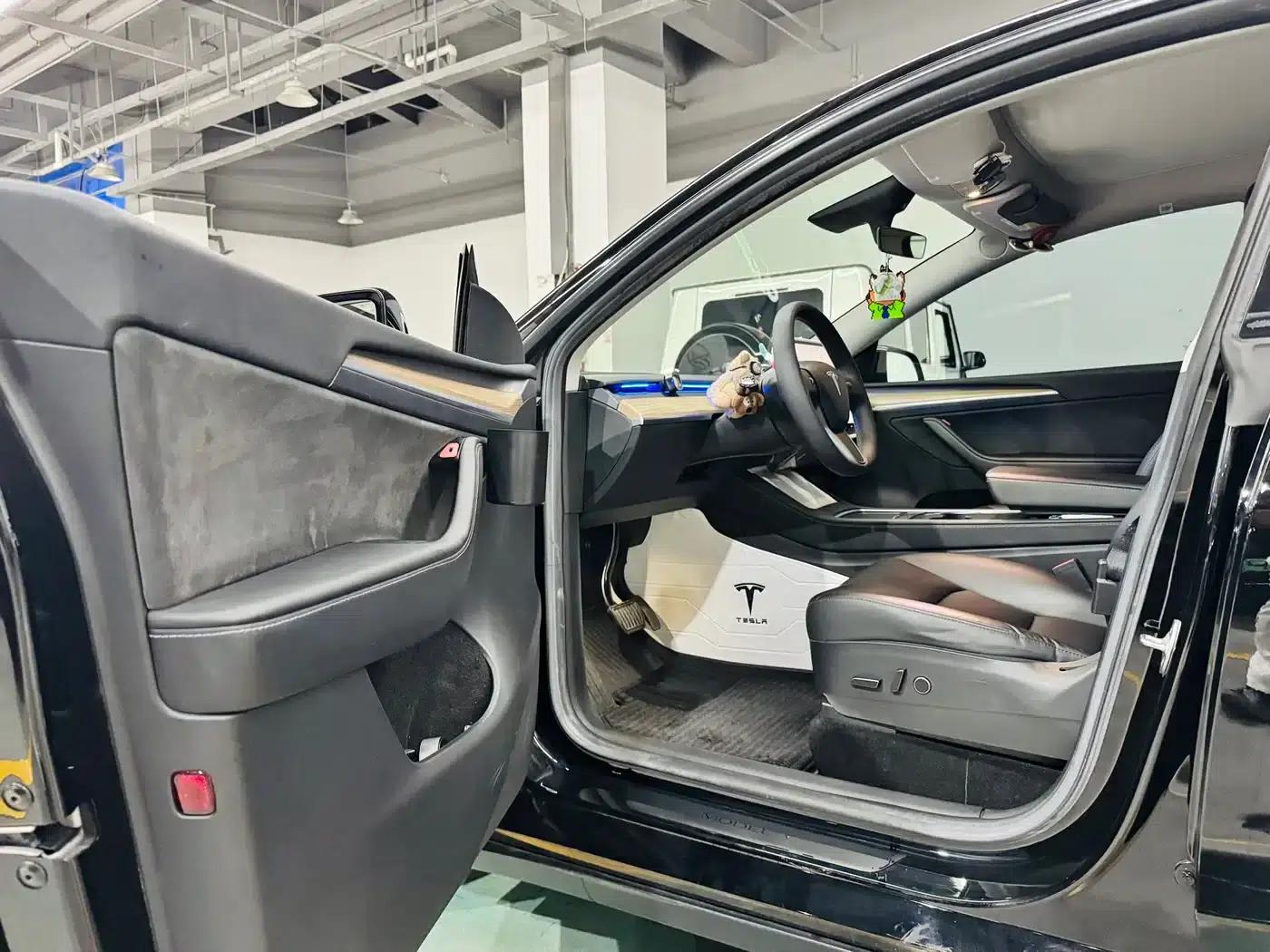 Model Y 2022 Facelift Rear-Wheel Drive Version — миниатюра 7