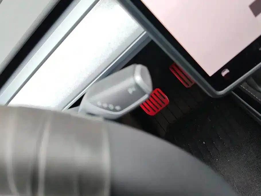 Model Y 2024 Rear-Wheel Drive — миниатюра 16