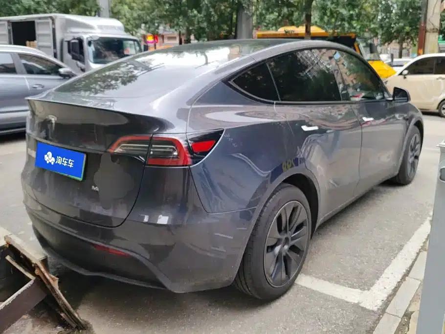 Model Y 2024 Rear-Wheel Drive — миниатюра 3