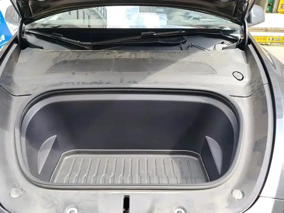 Model Y 2024 Rear-Wheel Drive — миниатюра 10