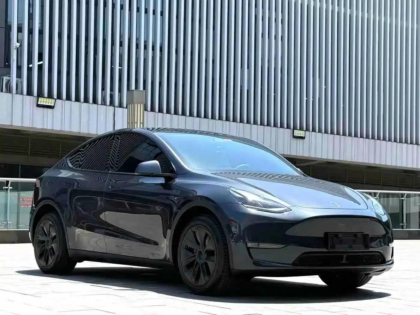 Model Y 2024 Long Range All-Wheel Drive — миниатюра 3