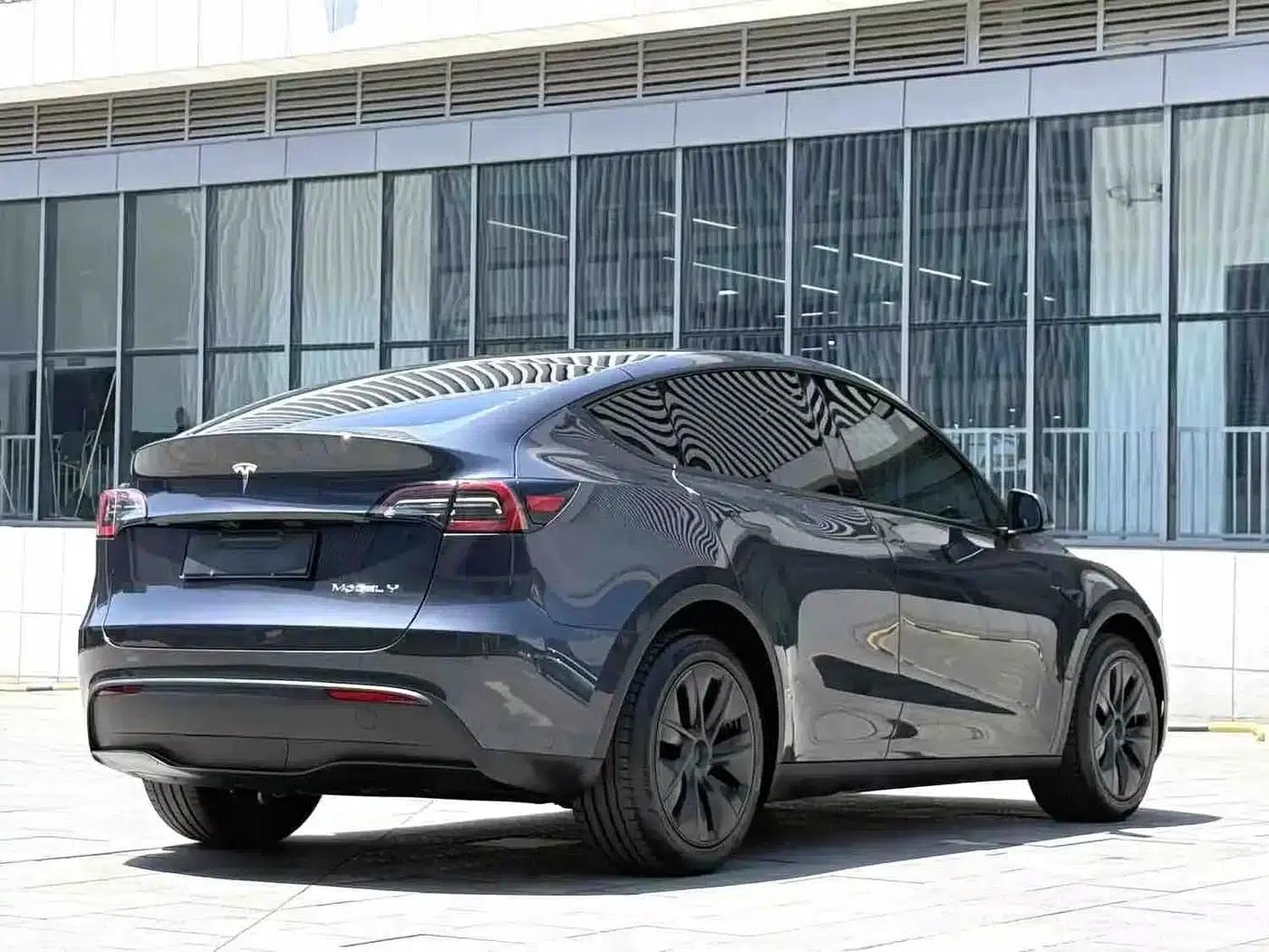Model Y 2024 Long Range All-Wheel Drive — миниатюра 7