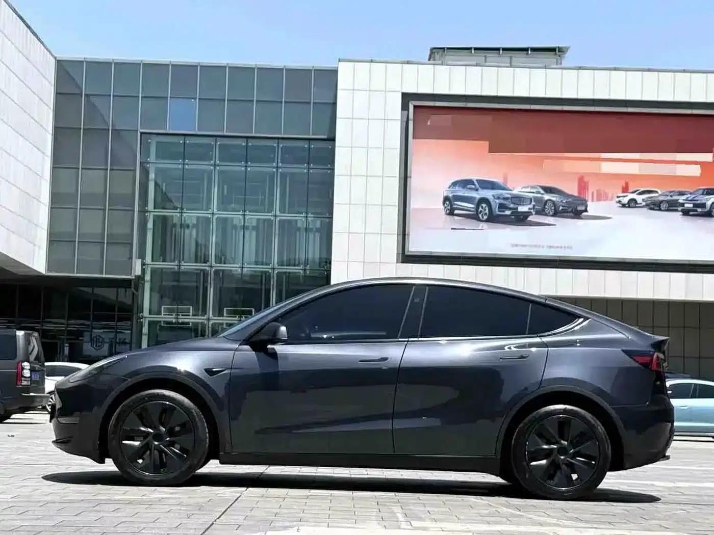 Model Y 2024 Long Range All-Wheel Drive — миниатюра 8