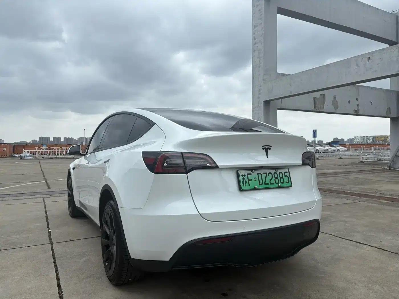Model Y 2023 Long Range All-Wheel Drive — миниатюра 6