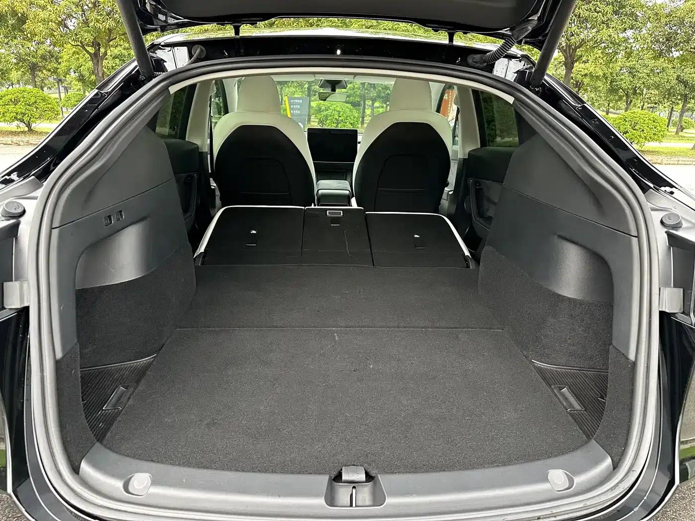 Model Y 2022 Rear-Wheel Drive — миниатюра 21
