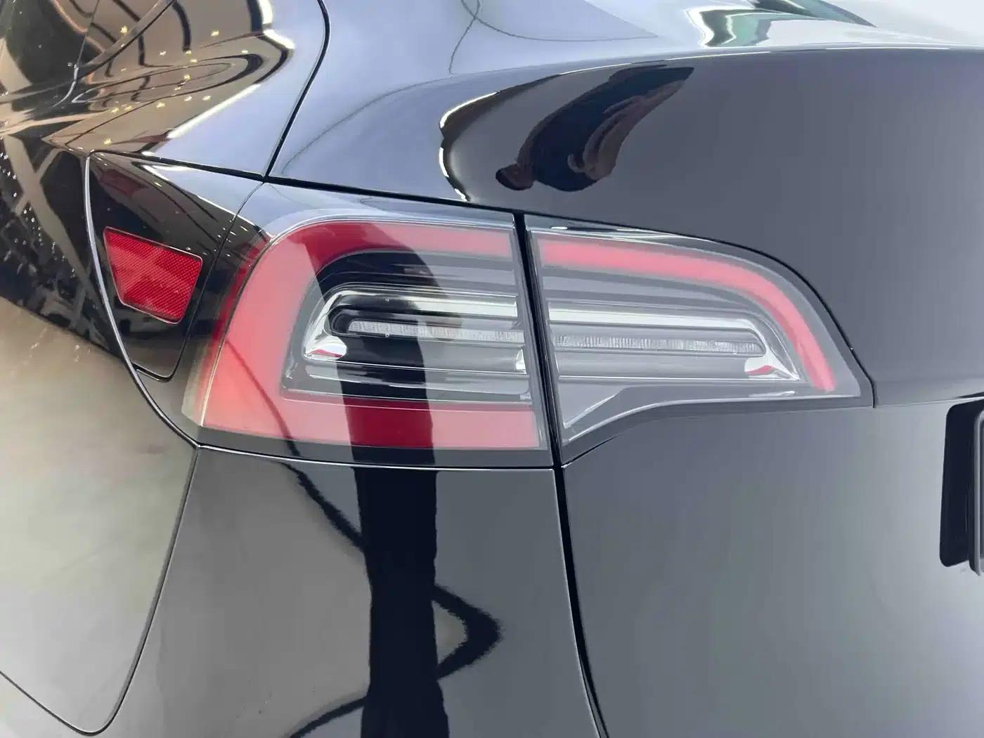 Model Y 2023 Rear-Wheel Drive — миниатюра 12