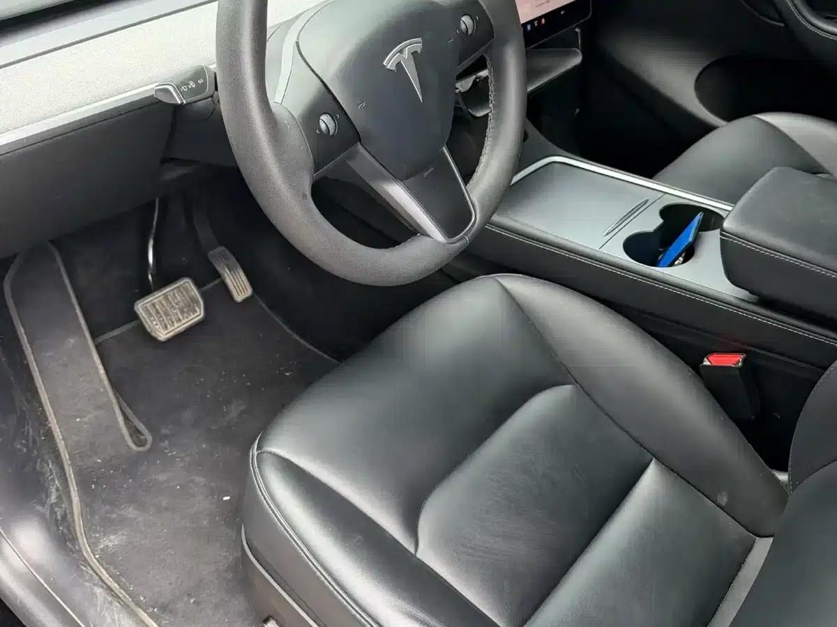Model Y 2023 Rear-Wheel Drive — миниатюра 3