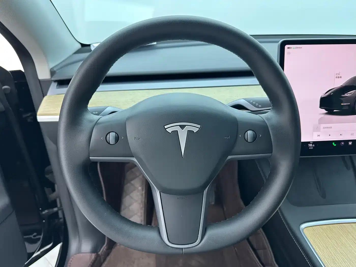 Model Y 2022 Facelift Rear-Wheel Drive Version — миниатюра 15