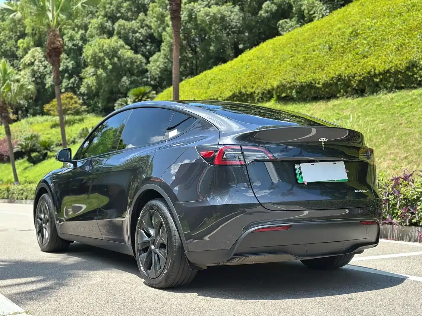 Model Y 2024 Rear-Wheel Drive — миниатюра 15