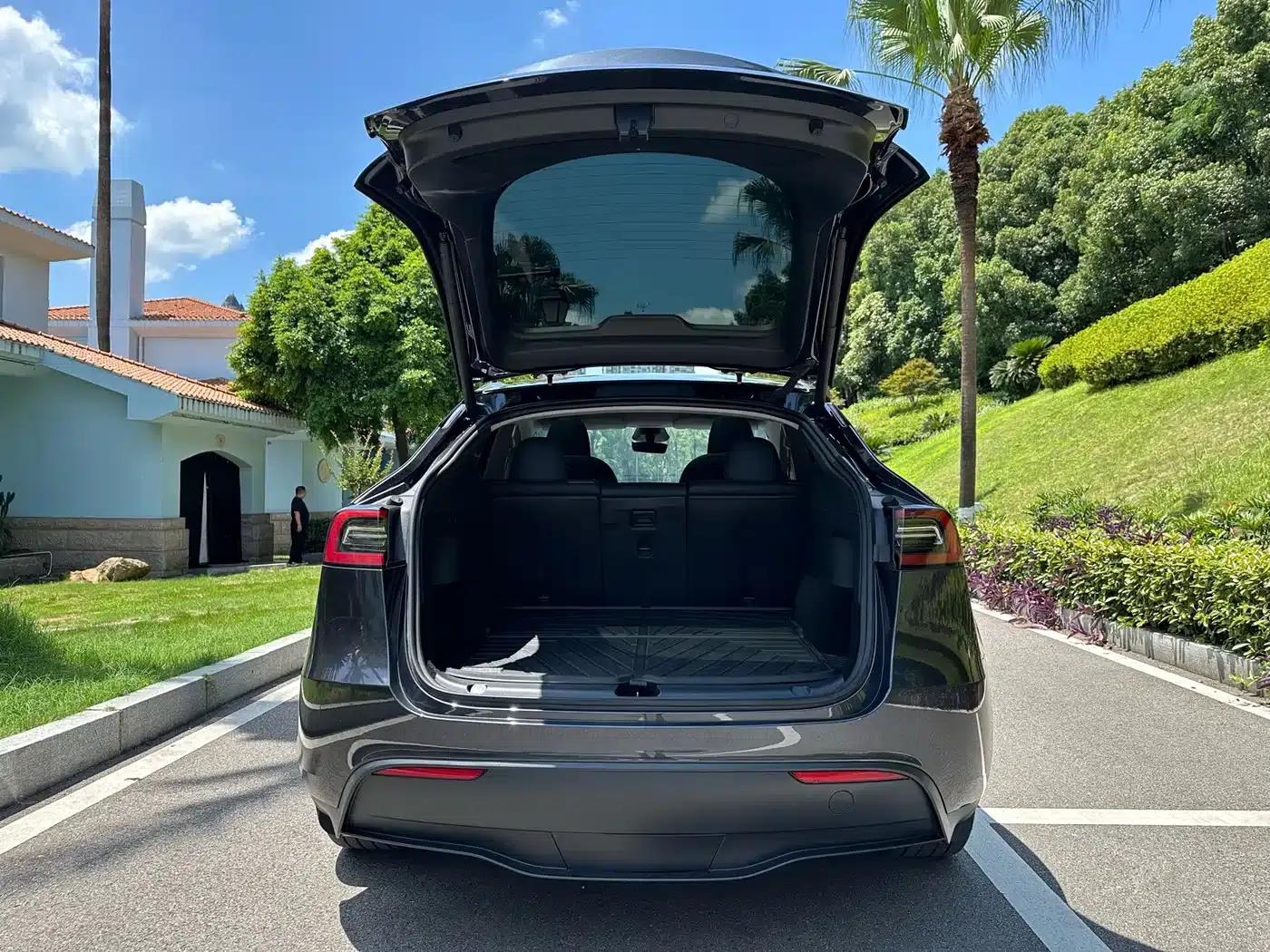 Model Y 2024 Rear-Wheel Drive — миниатюра 16