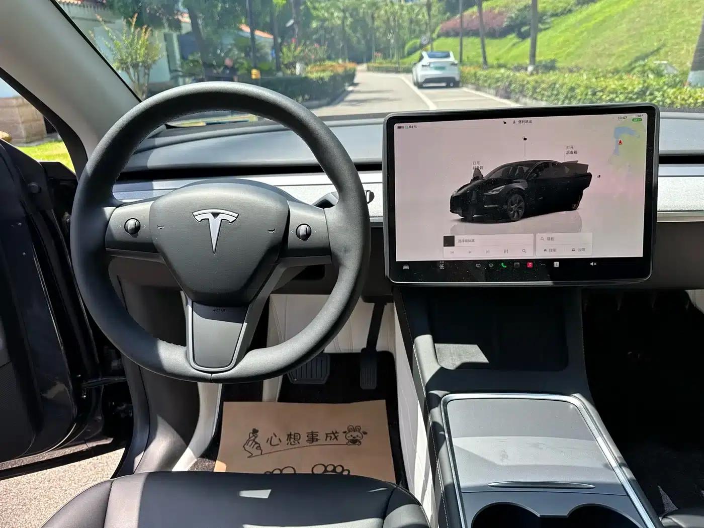 Model Y 2024 Rear-Wheel Drive — миниатюра 6