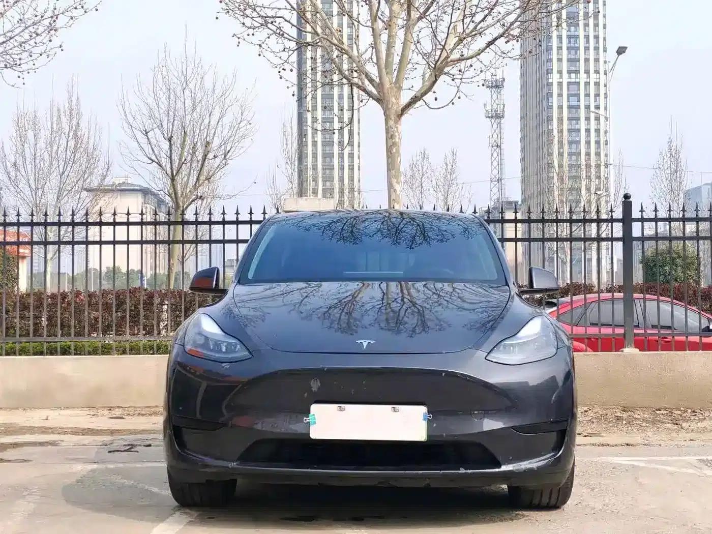 Model Y 2024 Rear-Wheel Drive — миниатюра 2