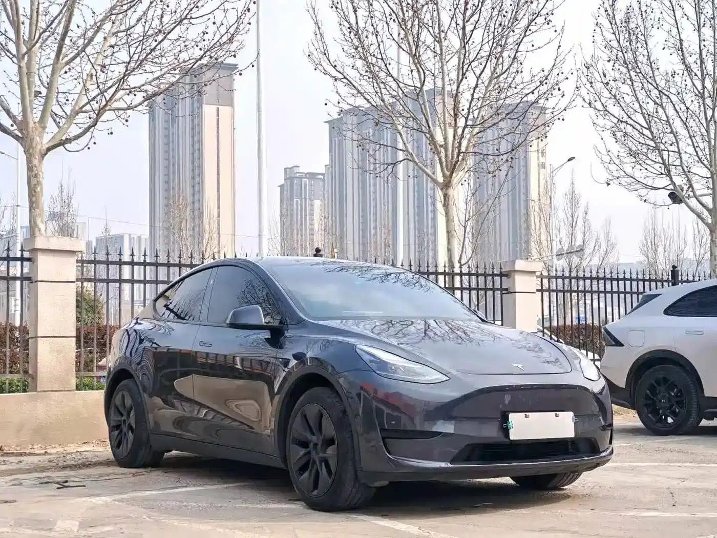 Model Y 2024 Rear-Wheel Drive — миниатюра 3