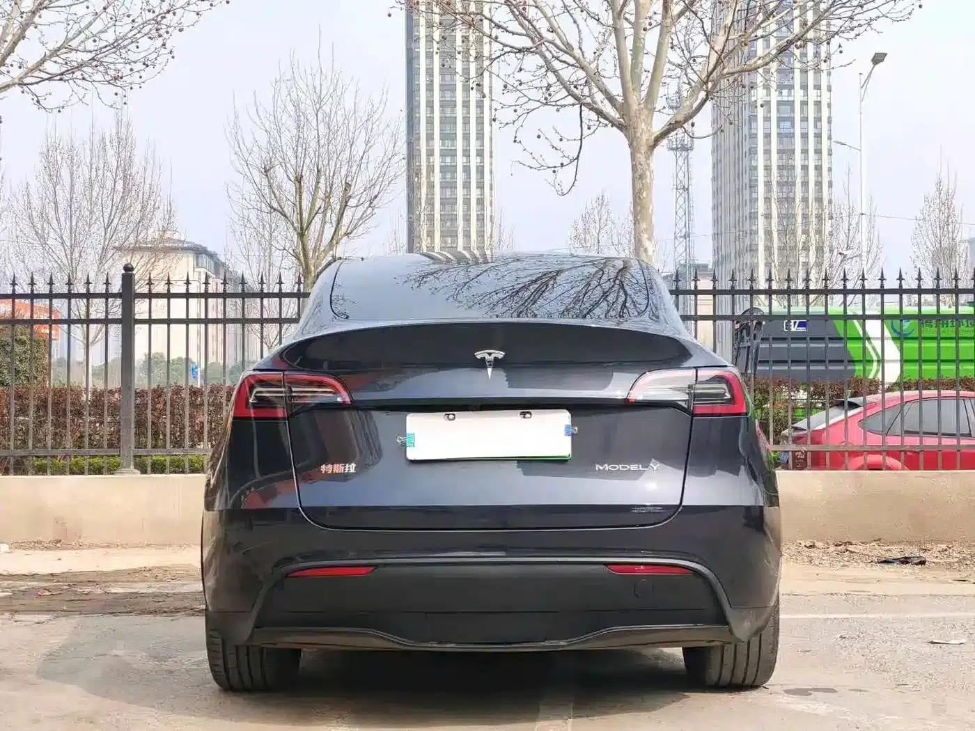 Model Y 2024 Rear-Wheel Drive — миниатюра 8